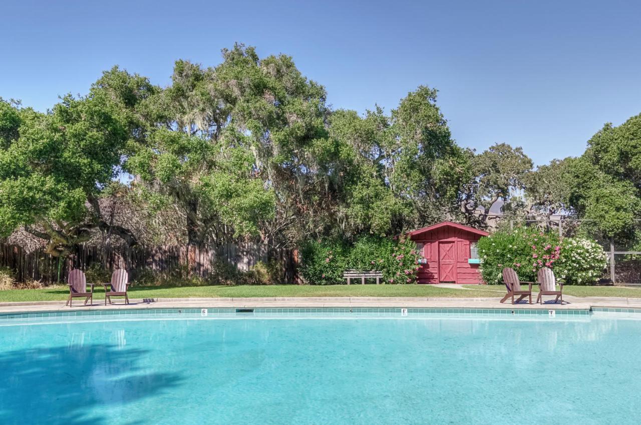 The Camp At Carmel Valley Exteriör bild